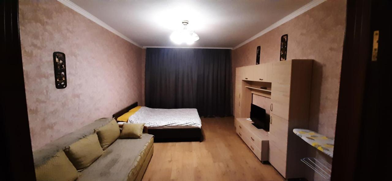 Appartement Cosy Flat à Kiev Extérieur photo