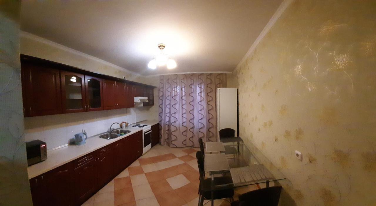 Appartement Cosy Flat à Kiev Extérieur photo