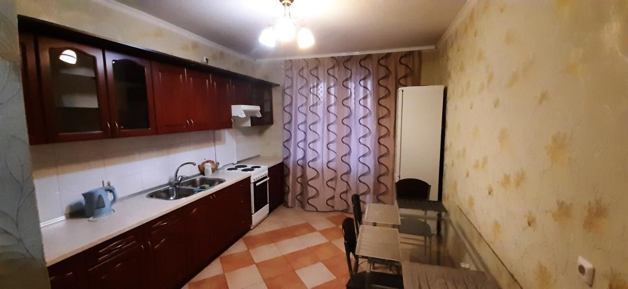 Appartement Cosy Flat à Kiev Extérieur photo