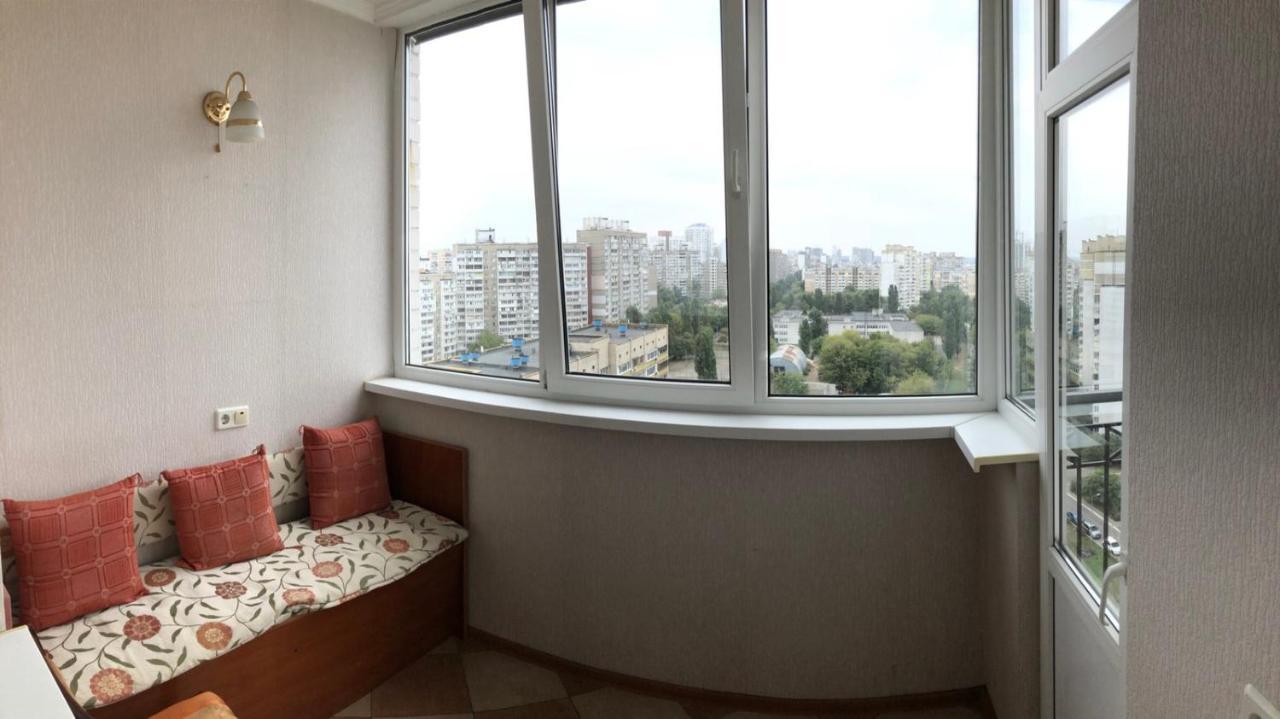 Appartement Cosy Flat à Kiev Extérieur photo